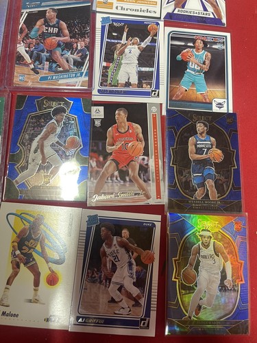 (55) NBA Basketball Card Lot ! Very Cheap ! All Rookies /Inserts / Patch - Picture 17 of 17