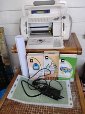 Cricut Personal Electronic Cutter Crafting Machine CRV001 w/ Cartridges & Extras