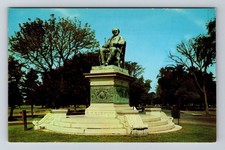 Bridgeport CT-Connecticut P.T. Barnum Monument Seaside Park Vintage Postcard