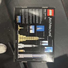 LEGO ARCHITECTURE #21028 NEW YORK CITY - STILL SEALED IN ORIGINAL BOX