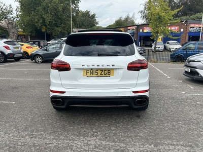 Porsche Cayenne s Tronic euro 6
