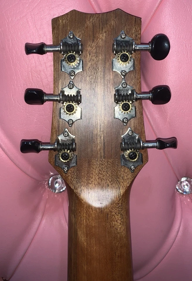 CORDOBA MINI COCO NYLON STRING GUITAR MAHOGANY, IN PERFECT CONDITIONS, BEAUTIFUL - Image 3 of 4