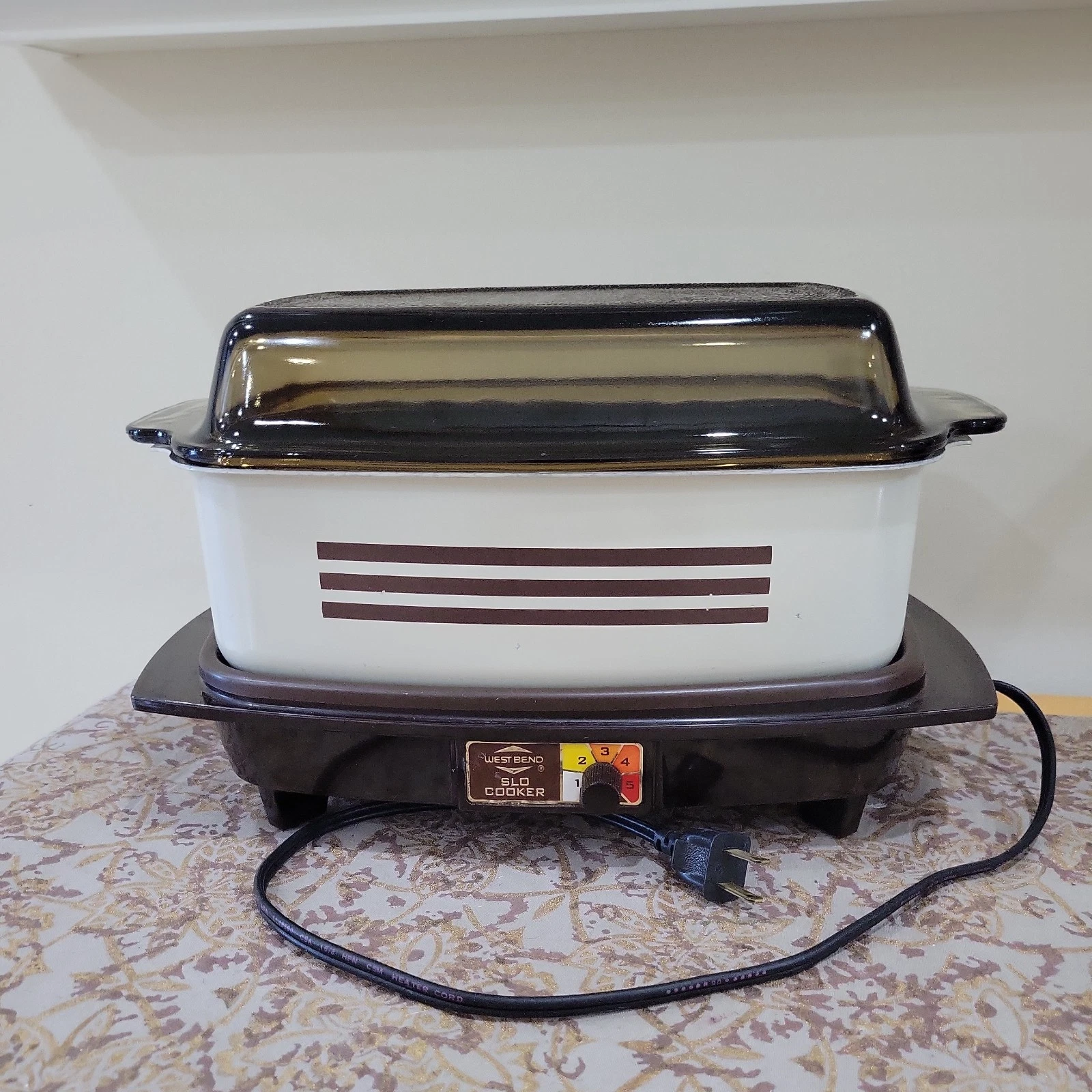 Vtg West Bend Slo Slow Cooker Griddle 4 QT Glass Lid Cord Brown Stripes - Tested