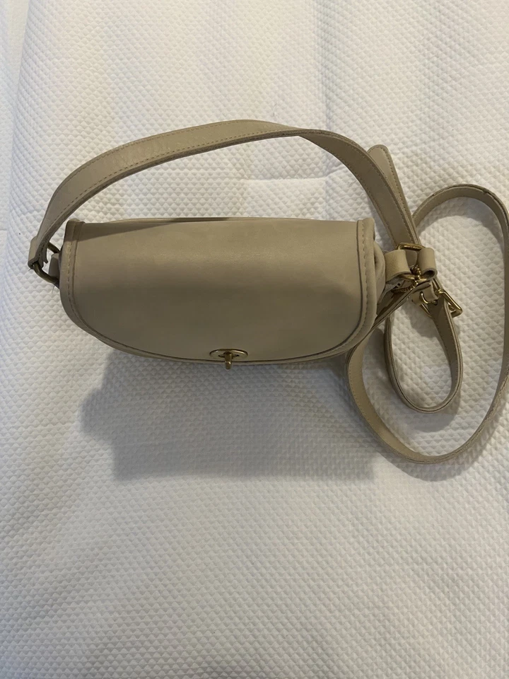 Coach Watson crossbody J5D -9981 made USA - Image 4 of 4