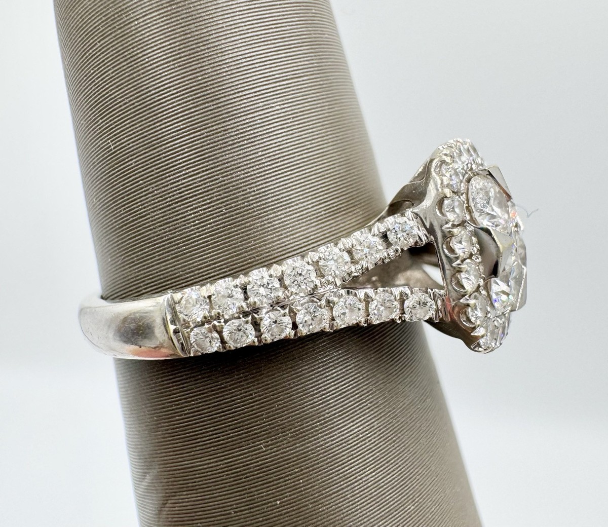 14Kt White Gold Ring With Five Round Dias Adorned With Pave Dias View 2