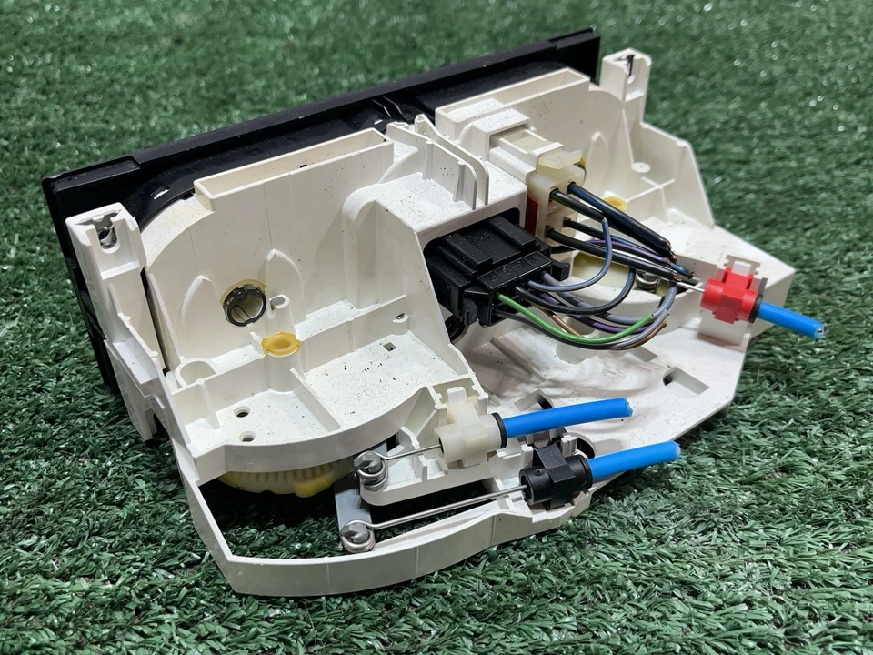 КЛИМАТ-КОНТРОЛЬ VOLKSWAGEN PASSAT 1998 1999 2000 2001 2003 1J0820045G OEM - Изображение 3 из 4