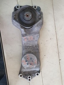 85* VW Phaeton V6 BJ2006 Getriebehalter 3d0399263