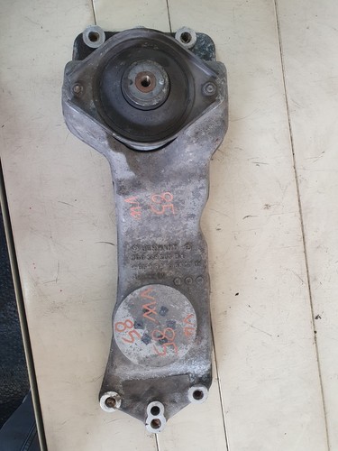 85* VW Phaeton V6 BJ2006 Getriebehalter 3d0399263