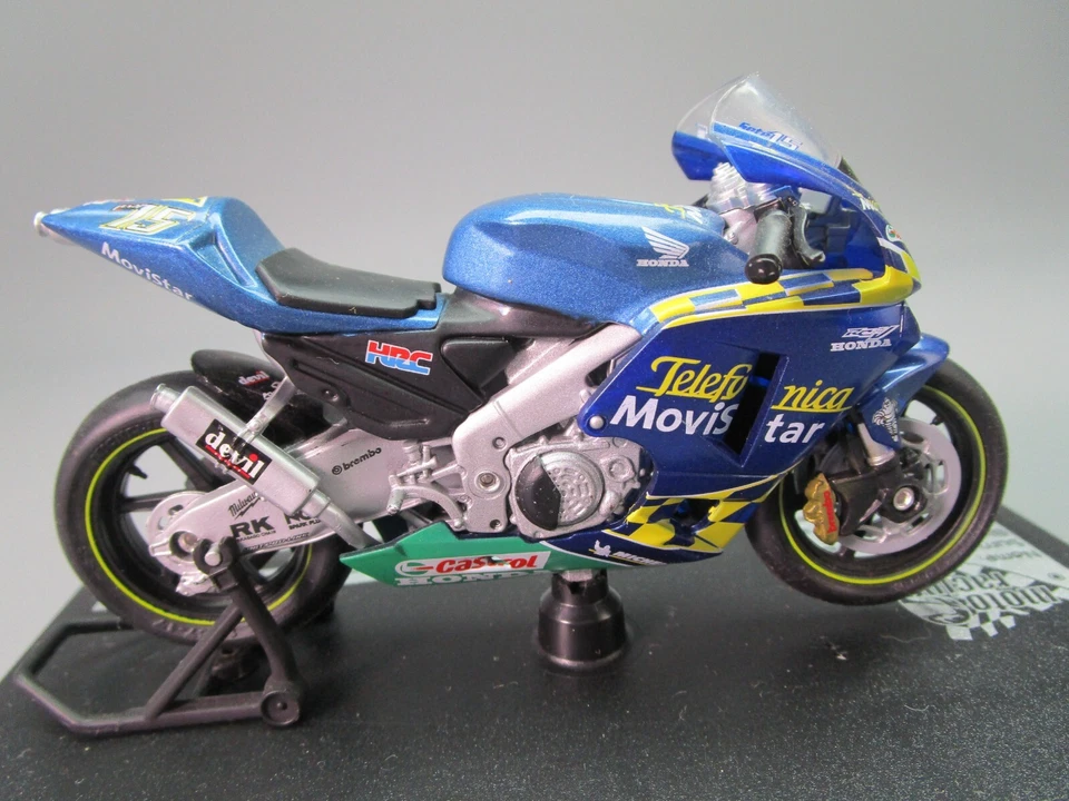 AW628 SOLIDO RACING 1/18 1:18 HONDA RC 211V 2003 GIBERNAU #15 - Photo 3/4