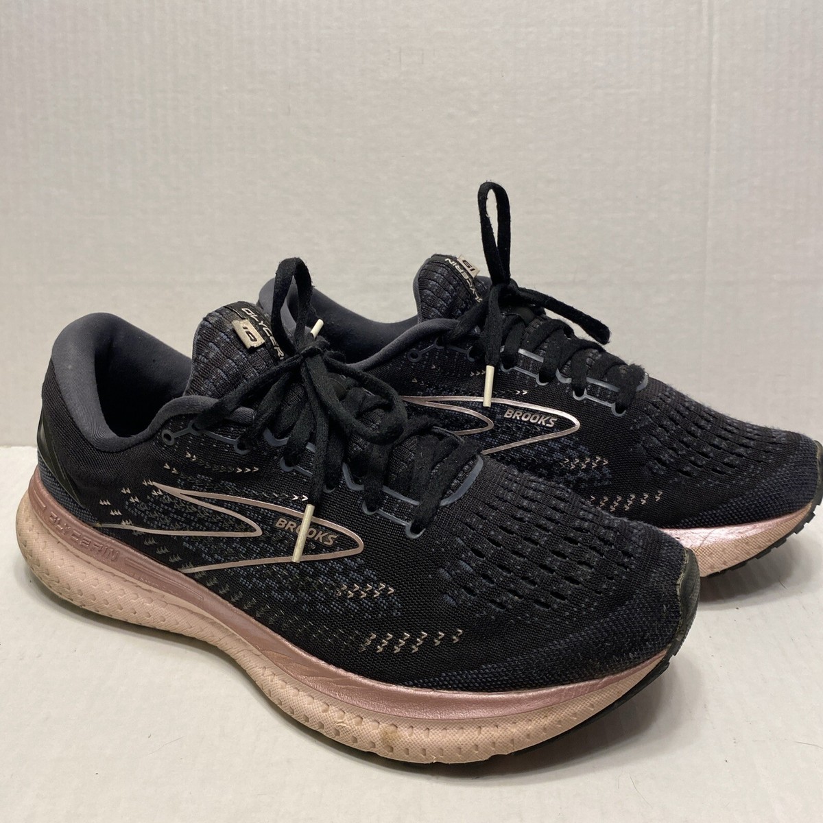 Brooks Glycerin 19 Women's Size 12 Wide Black Cushioned Supportive