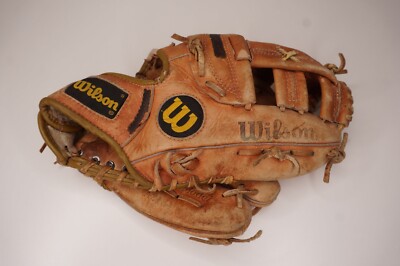 Wilson Eddie Murray Signature Model A2134 11” Fielders Glove *Used