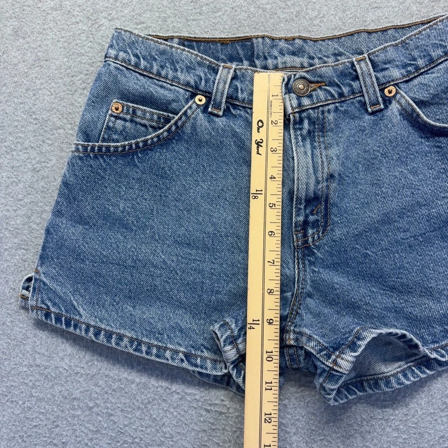 Denim vintage Levis para mujer 7 azul blanco lengüeta calce ajustado tiro medio lavado medio Foto 4 de 4