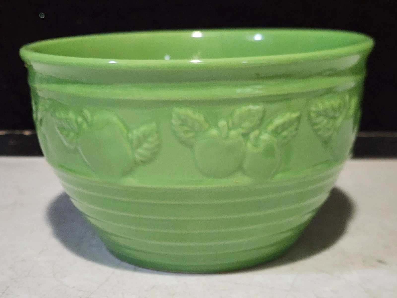 2005 GOOSEBERRY PATCH Nesting Mixing 7" GREEN Bowl Pottery Crock Style