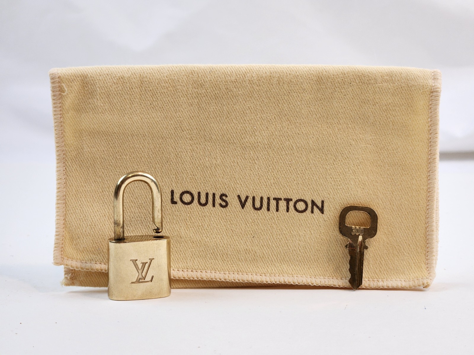 Authentic Louis Vuitton PadLock Solid Lock Key Br… - image 6