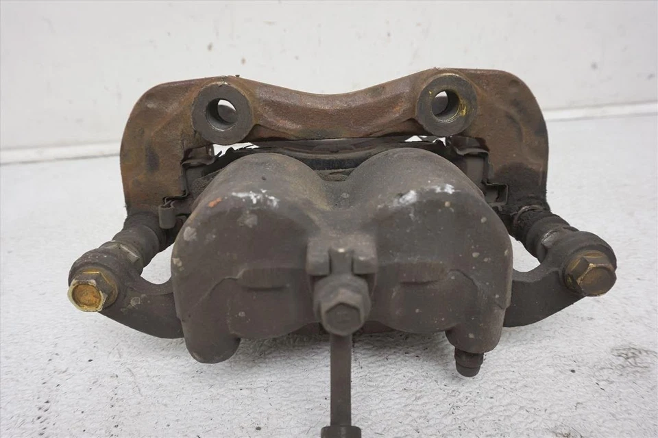 Pinza de freno delantero derecho pasajero Nissan Xterra 2000-2004 41001-7Z000 Foto 3 de 4