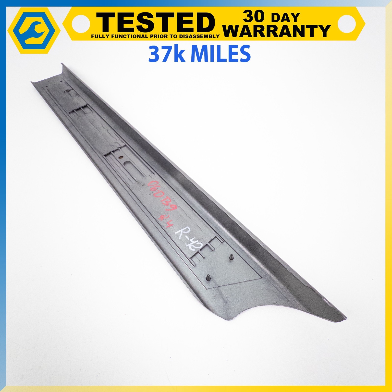 05-16 ASTON MARTIN DB9 DBS FRONT RIGHT PASSENGER  SIDE DOOR STEP SILL OEM