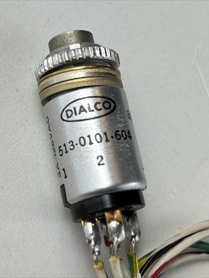 Dialco Pushbutton Switch 513-0101-604 Panel Mount