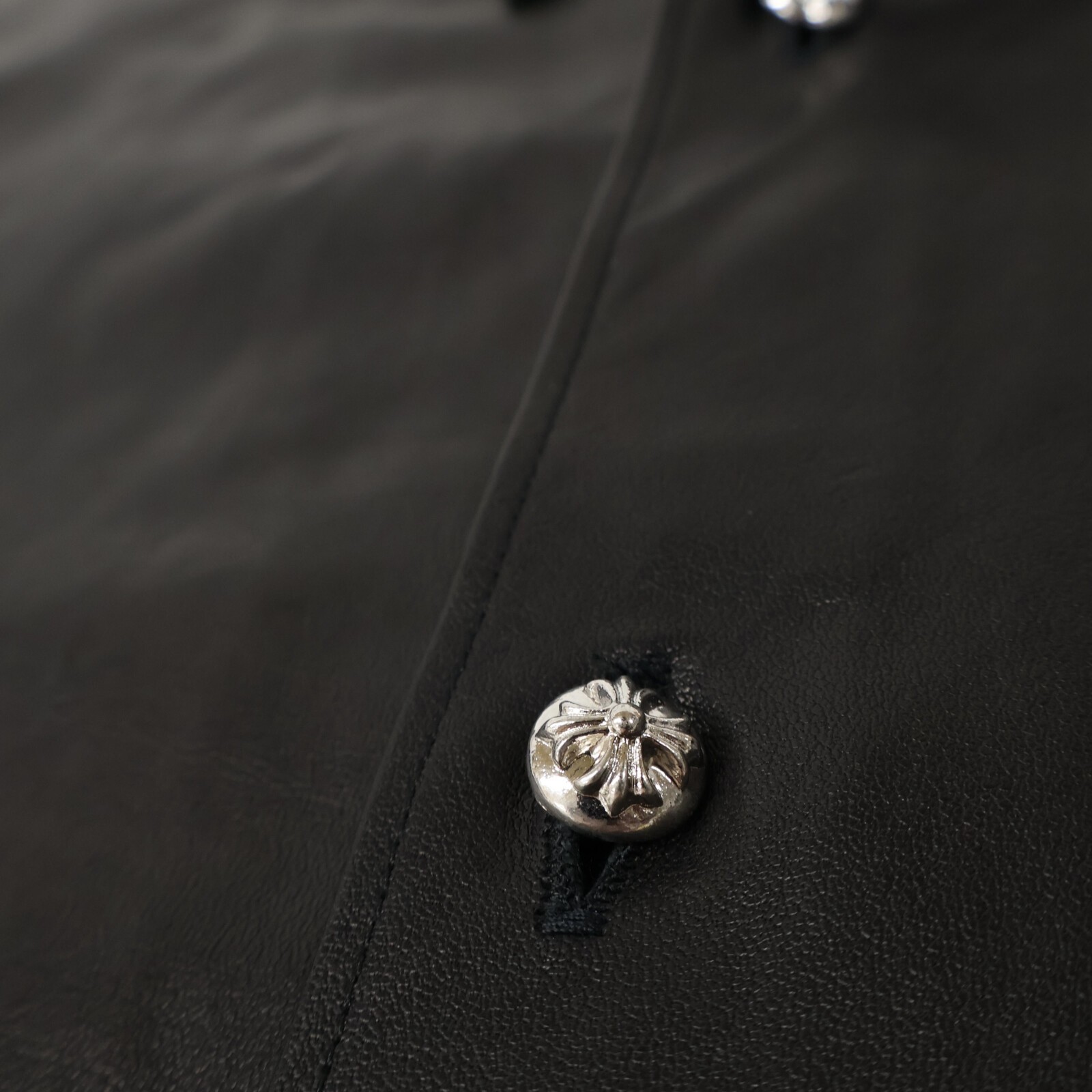 Chrome Hearts xCOMME des GARÇONS CDG-CH05 Cross Ball Button Leather Trim Sh... thumbnail 6