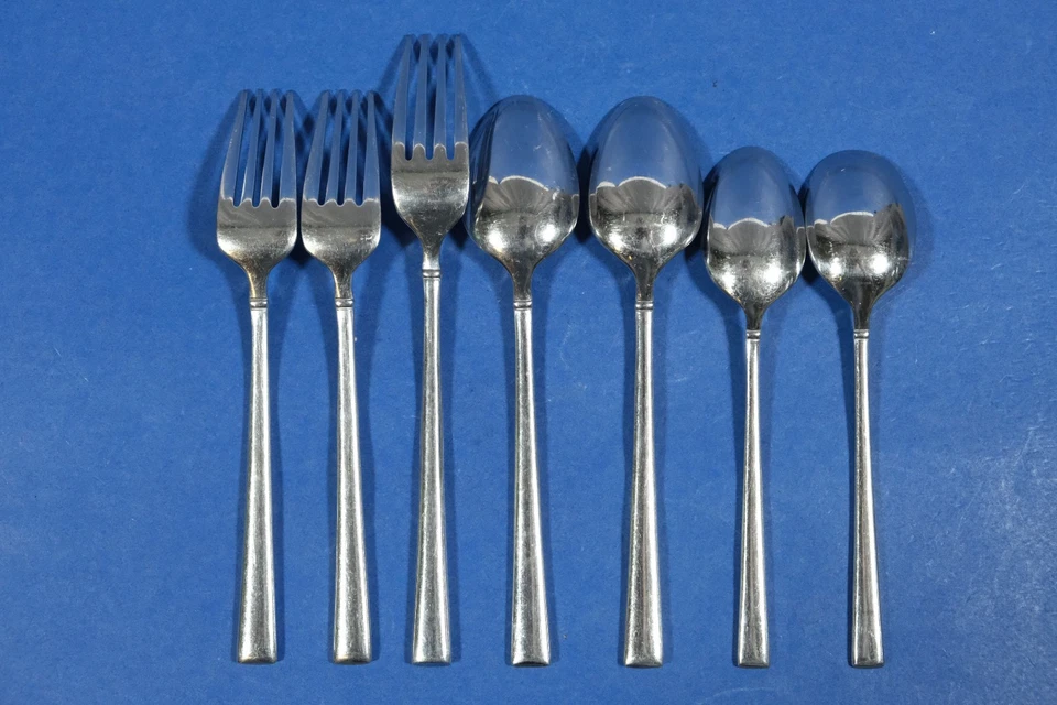 Lote mixto de 7 cubiertos de acero inoxidable Wedgwood Groove Foto 2 de 2