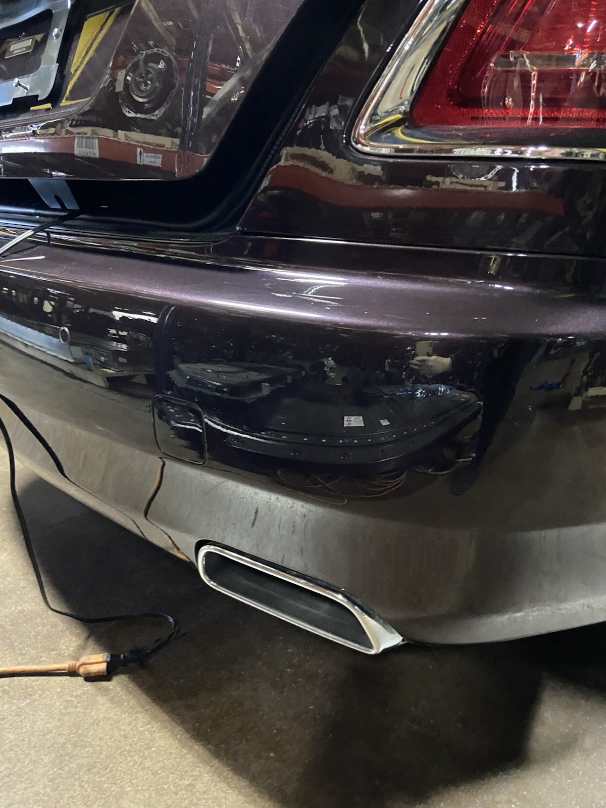 2017-2023 Rolls Royce Dawn Rear Bumper Cover Assembly Purple R95 OEM *NOTE*