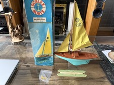 TRIANG SCALEX H312 SWIFT II RACING POND YACHT VINTAGE SAILING BOAT SHIP MODEL