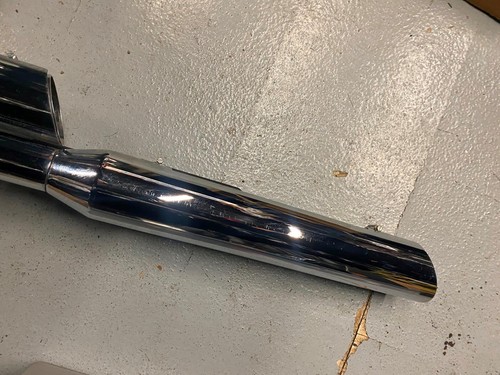 OEM Factory Exhaust Pipes Mufflers Heat shield Harley Heritage softail 09^ Twin - Picture 4 of 12