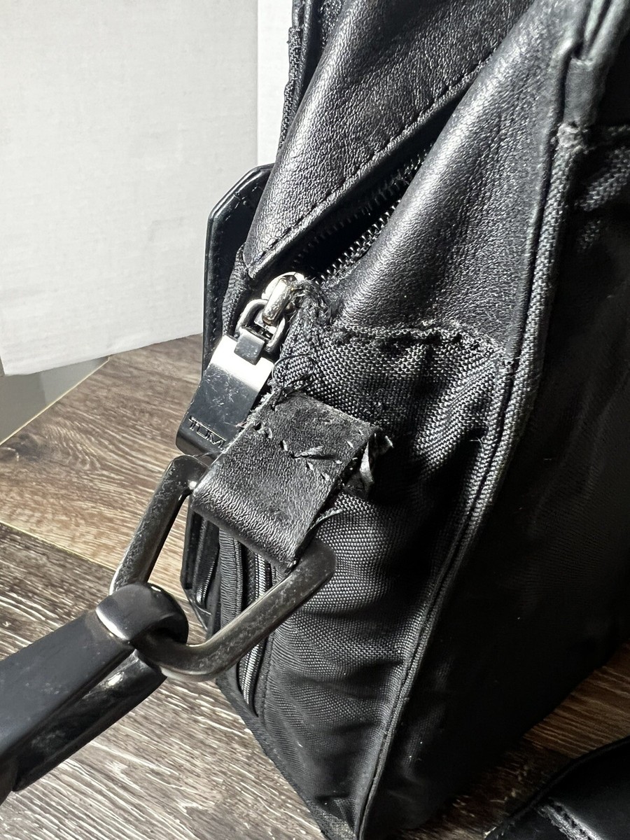 Tumi 2962D Black Leather Bag Briefcase Laptop Messenger Bag Tumi 2962D Black Leather Bag Briefcase Laptop Messenger Bag