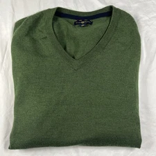 Club Room Men’s Lightweight Green V-Neck Sweater (039)