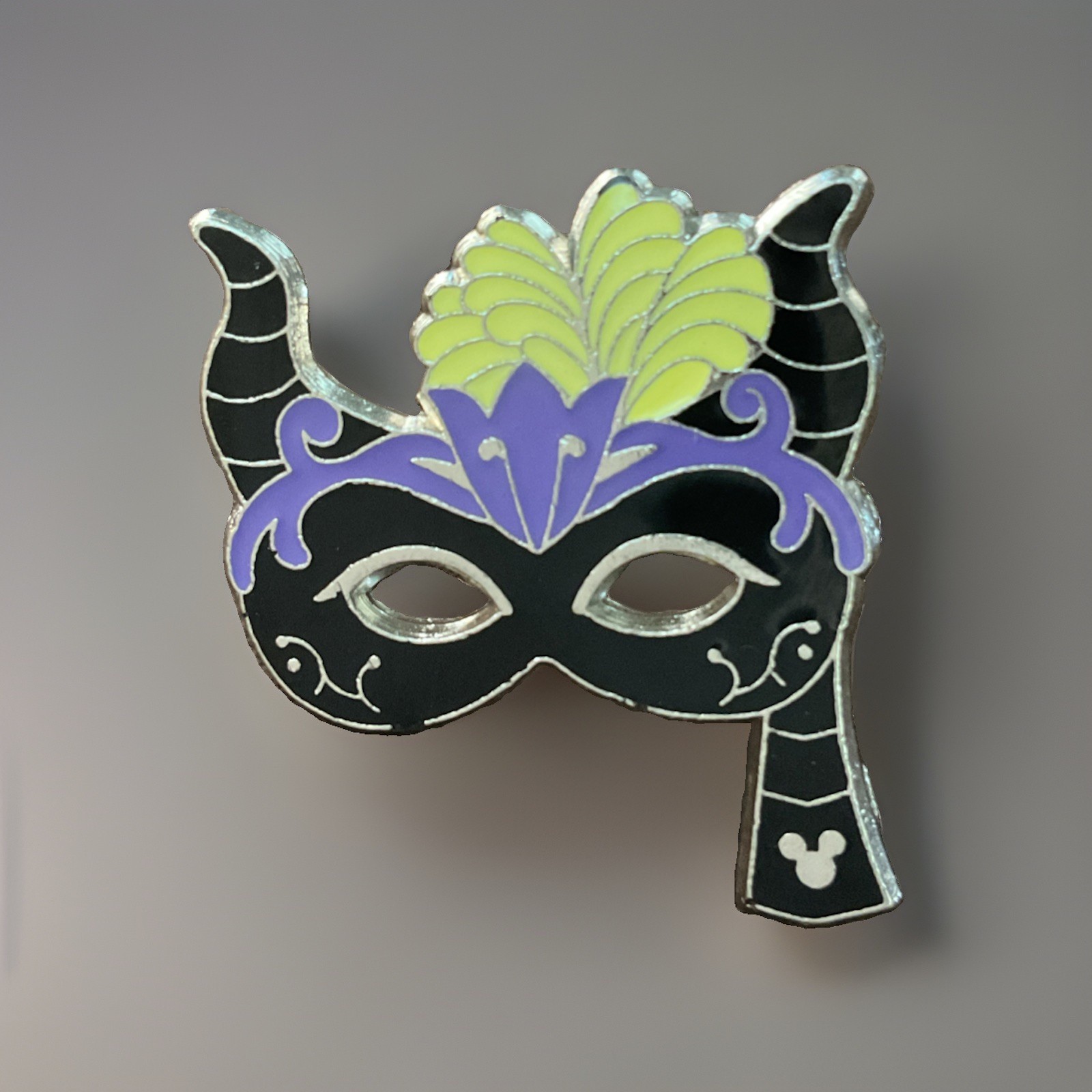 2020 Disney Carnevale Mask Pin Maleficent (Sleeping Beauty) Hidden Mickey Pin