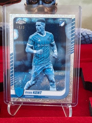 2025 Topps Chrome MLS Soccer Ryan Kent Frozenfractor -1/0