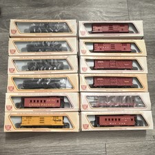 International Hobby Corp. HO Scale Mixed Lot Freight Cars 10pcs Union Pacific,