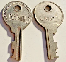 2 EXCELSIOR  #  KY87  SUITCASE TRUNK BRIEFCASE LUGGAGE KEYS