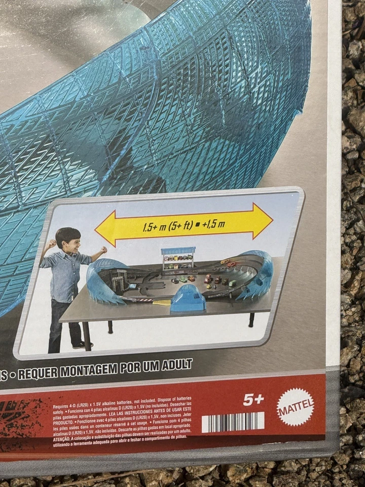 Disney Pixar Cars Ultimate Florida Speedway Playset Lightning McQueen Included - Image 4 of 4