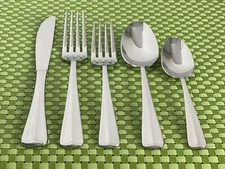 Wallace SADIE Stainless Glossy Center Ridge China NEW Choice Flatware B152N