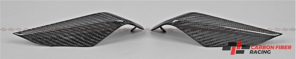 Paneles laterales pequeños 100 % fibra de carbono KTM 790 Duke (2017-2023) 890 Duke (2020-23) Foto 2 de 3