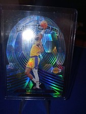 2022-23 Panini Revolution LeBron James Liftoff Die-Cut Insert Cubic Rare
