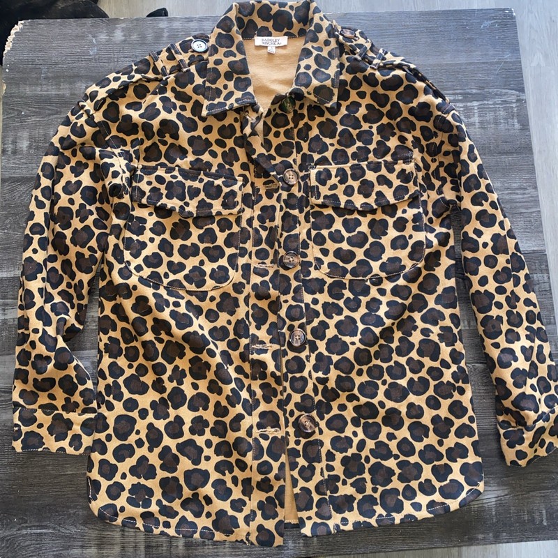 badgley mischka leopard print button up long sleeve Shirt Jacket Size S