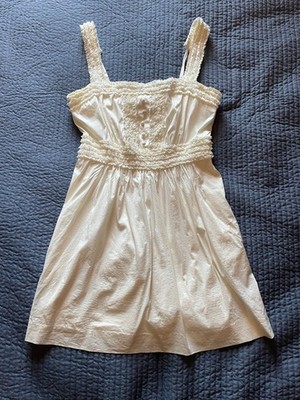 BCBGMAXAZRIA Bubble Hem Dress Size Ivory Ruffles XS