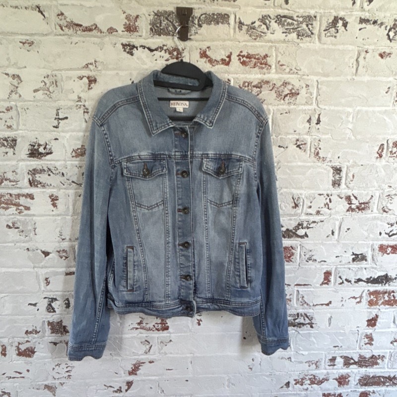 Merona Women's Blue Denim Jacket Button-Up Collared Pockets Size L