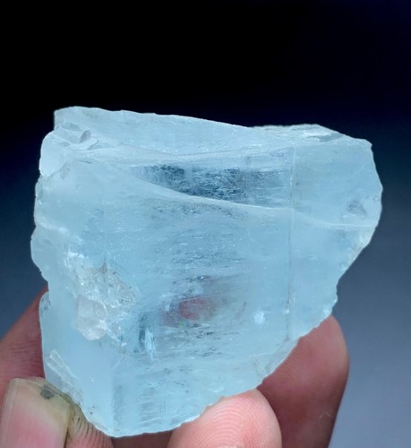 259 Carat Beautiful Aquamarine Crystal From Pakistan - Picture 3 of 7