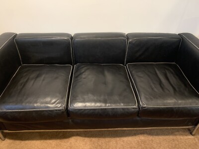 Le Corbusier Grand Modele Three Seater Sofa, Midnight Black Premium Leather