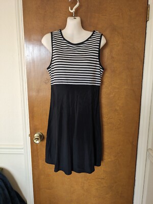 casual 90s dress 7 Outfits That Make the '90s Look the Coolest