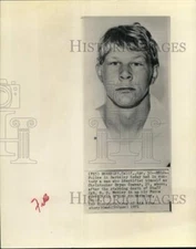 1971 Press Photo Christopher Cowsar in custody in Berkeley, California