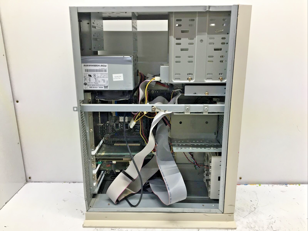 Vintage GATEWAY 2000 P5-120 ATX Tower Computer CD/3.5