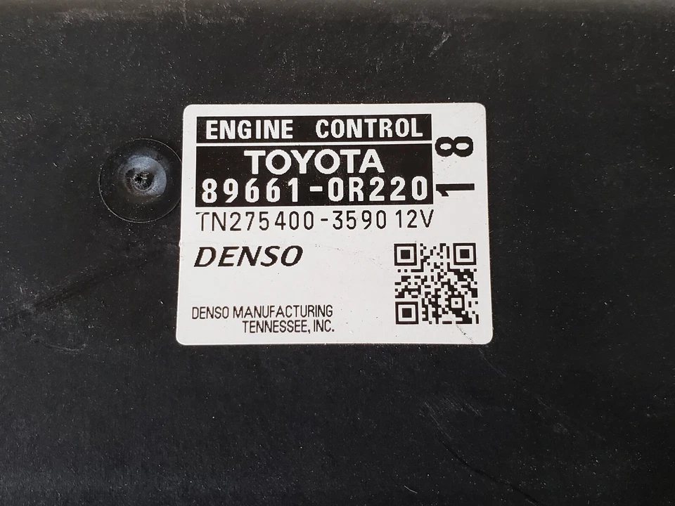 2011 Toyota RAV4 89661-0R220 компьютер мозг управления двигателем ECU ECM EBX модуль - Изображение 2 из 4