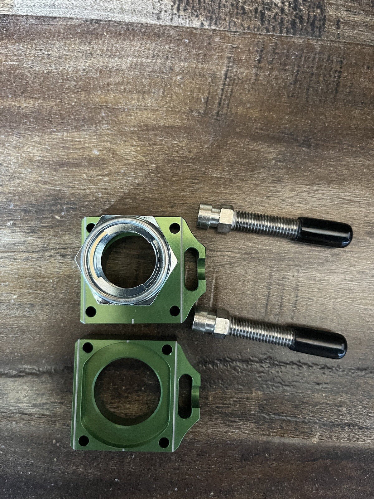 Bolt Chain Adjuster Axle Blocks Kawasaki (Green) KX 125/250 KXF250/450