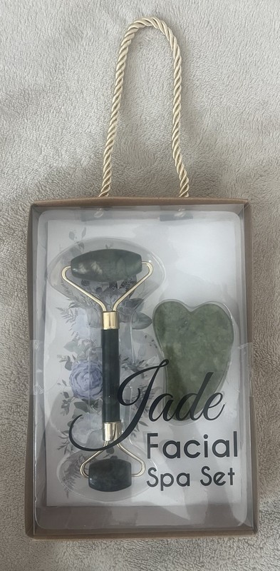 Jade Gua Sha & Face Roller Mineral Stone Set BNIB