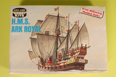 Life-Like HMS Ark Royal #09251 Model Kit Sealed