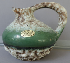 JOPEKO Krug Henkel-Vase mit wülstiger Fat Lava  404 12  Studiokeramik  Space Age