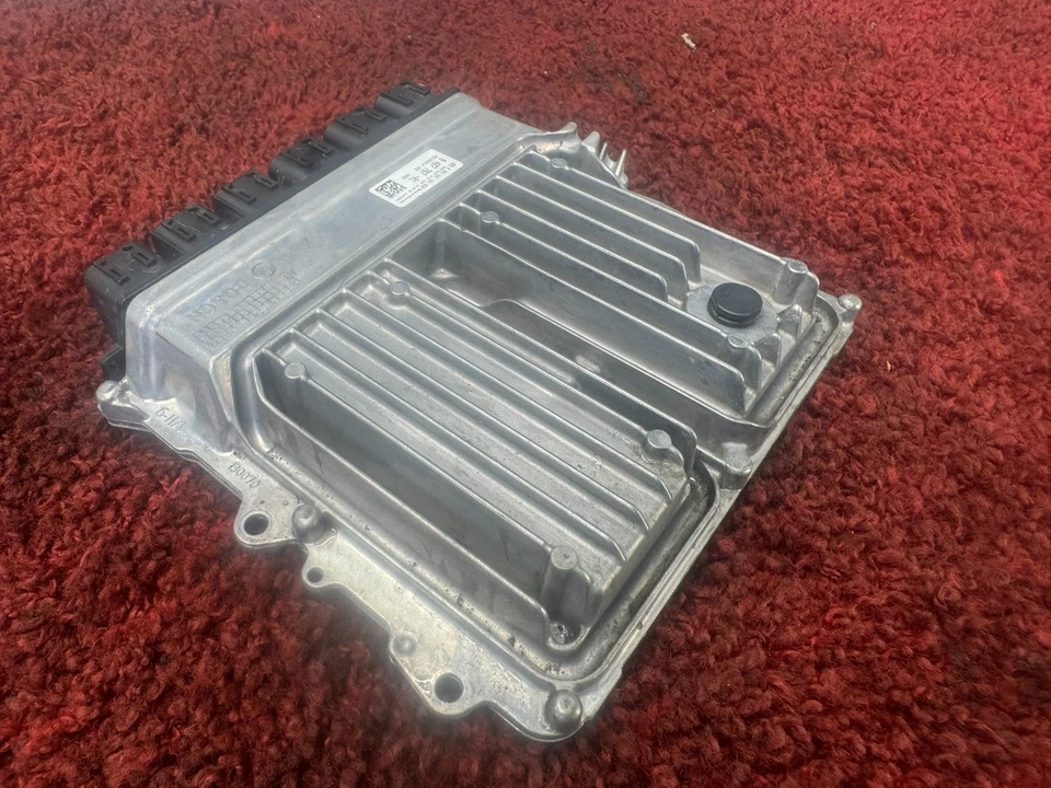 Unidad de módulo de control ECU DME de computadora de motor BMW G30 G11 G12 740E 530E OEM B8 Foto 3 de 4
